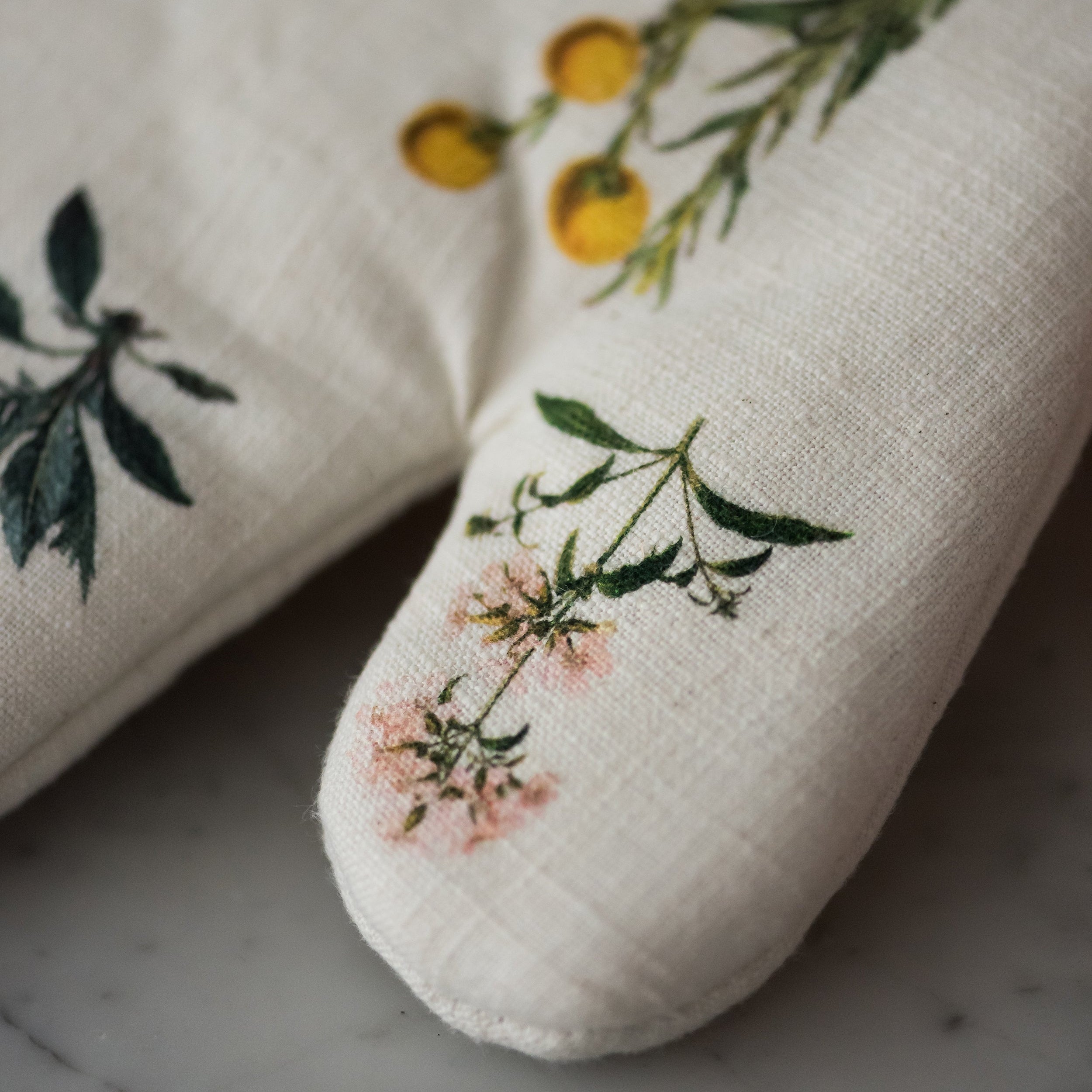 Flora Oven Mitt