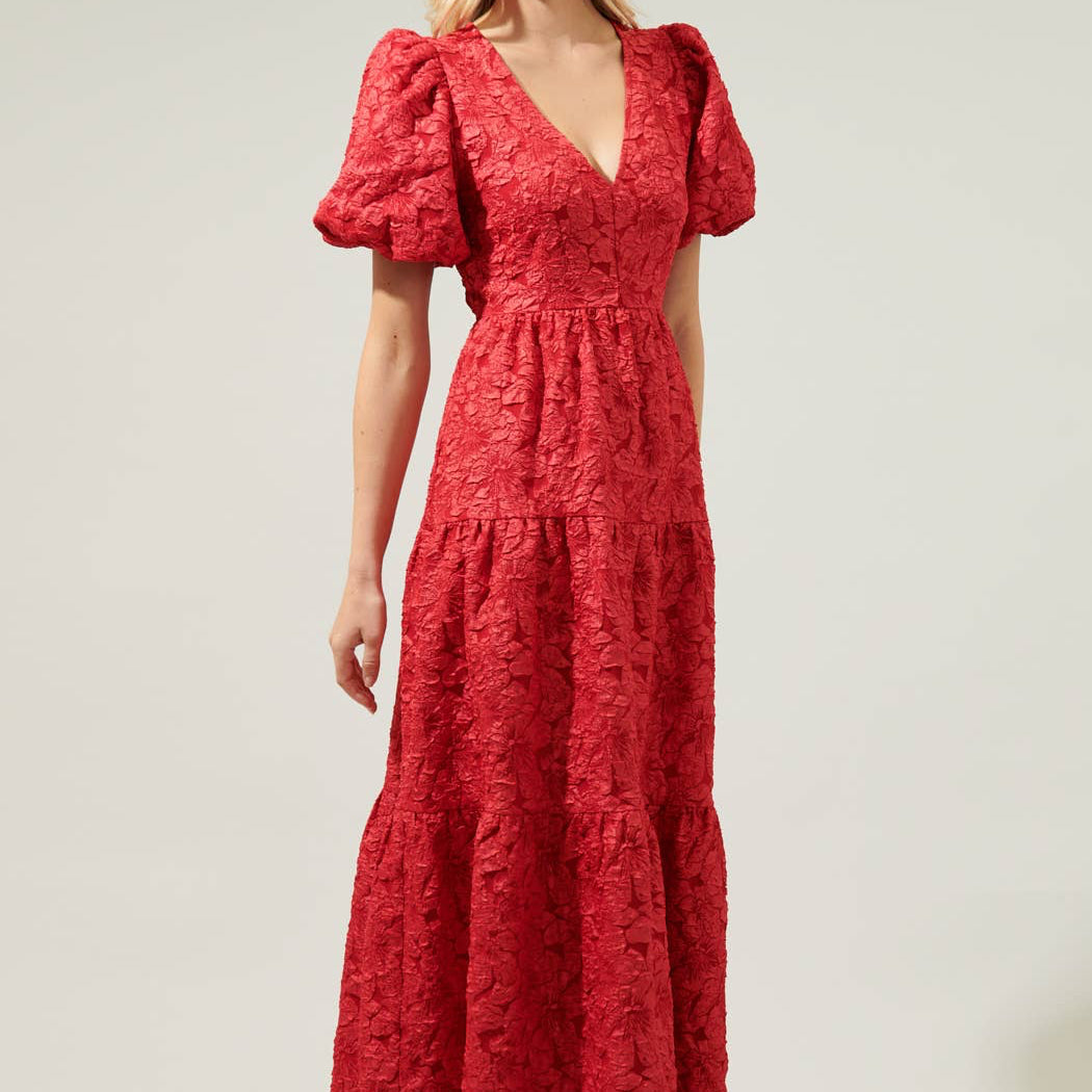 Beautiful days deserve beautiful style like the Arielle Luna Poplin Floral Maxi Dress! Made from a lightweight fabric, it features a shallow v neckline with floral details all down. The puff balloon sleeves and open back sit on the tiered bottom skirt. Pair the look with white or nude mules and you're good to go.
Details:
Puff sleeves
V-neckline
Open back
Tiered
Model is 5'8" and wearing size XS
Measurements taken from size S - Chest: 17 1/4" - Length: 54 1/2"
Color: Red