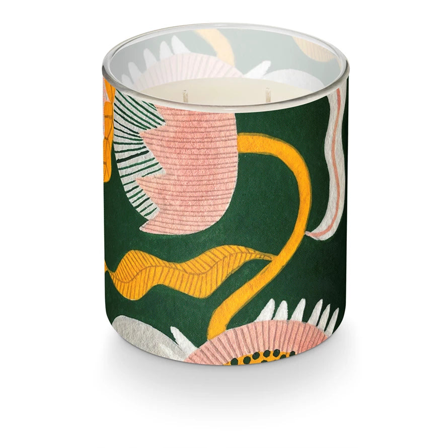 Candle Fragrance
A cloud of fog rolling in with soft mist, coastline calm, and woody vetiver.
