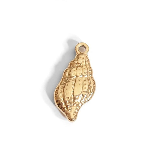 Add a touch of fun to your jewelry collection with our Gold Conch Shell Charm. This nautical-inspired charm features a vibrant gold color that will add a pop of personality to any outfit. Perfect for those who love a playful, beachy vibe!