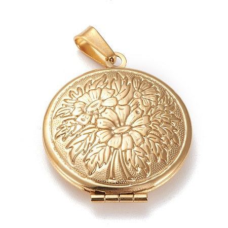 This delicate locket features a stunning floral design in a beautiful gold color. With the ability to be worn as both a bracelet or necklace charm, it adds a touch of elegance and versatility to any outfit. Keep your loved ones close with this charming locket.