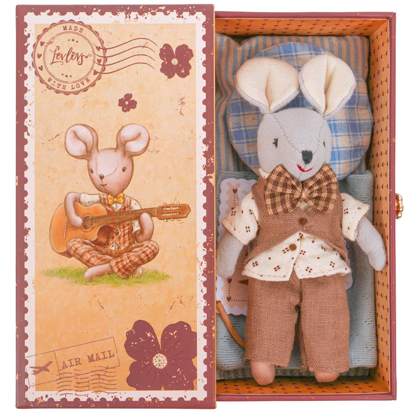 Meet Mouse Liam, Levlovs’ gentle musician who fills every room with warmth and melody. Dressed in a soft linen vest, patterned shirt, and checkered bow tie, Liam loves serenading his friends under the afternoon sun.
His beautifully illustrated Air Mail story box opens into a cozy resting nook — complete with bedding and thoughtful vintage details that make him a true keepsake.
Perfect for collectors and imaginative play, Liam inspires creativity, kindness, and the simple joy of music.