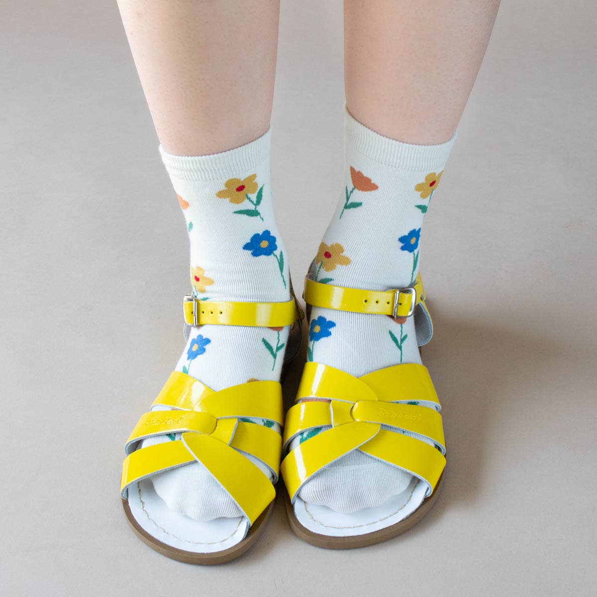 Favorite Flower Socks - Cream