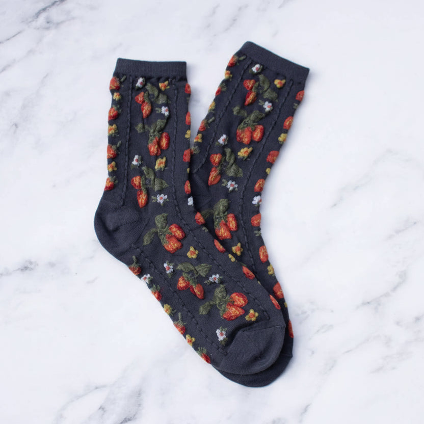 ntroducing our Strawberry Farm Casual Socks, perfect for those who love a vintage vibe. Made with high-quality materials, these socks offer a unique twist on traditional farmwear. Enjoy classic style and comfort with a touch of nostalgia.
Adult Size
80% Cotton ,10% Spandex, 10% Polyester
Black color