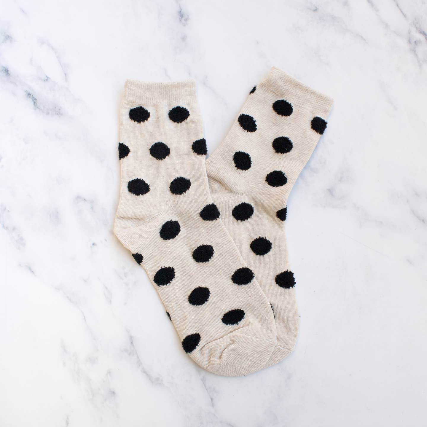 ntroducing our Women's Polka Dots Puff Casual Socks! These socks offer both style and comfort with their cute puffed polka dots and soft materials. Perfect for everyday wear, these socks will keep you looking and feeling great all day long.
Details:
Adult Size
80% Cotton ,15% Spandex, 5% Polyester