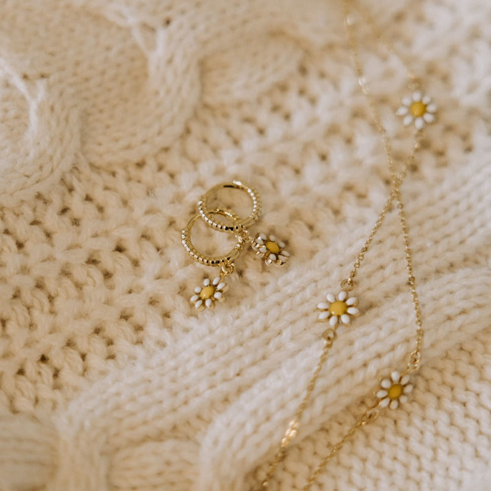 Carolina Daisy Hoops - Mauve Jewelry Co.