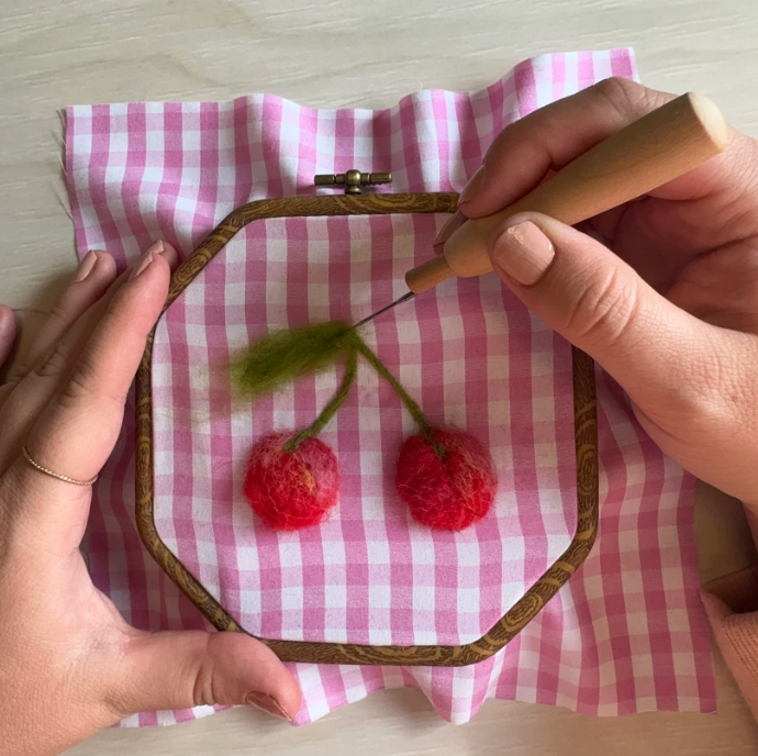 Very Cherry Painting With Wool DIY Kit