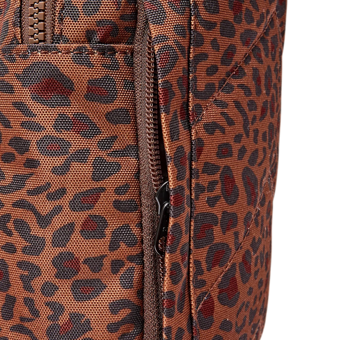 Willesden Sling Bag in Mini Leopard