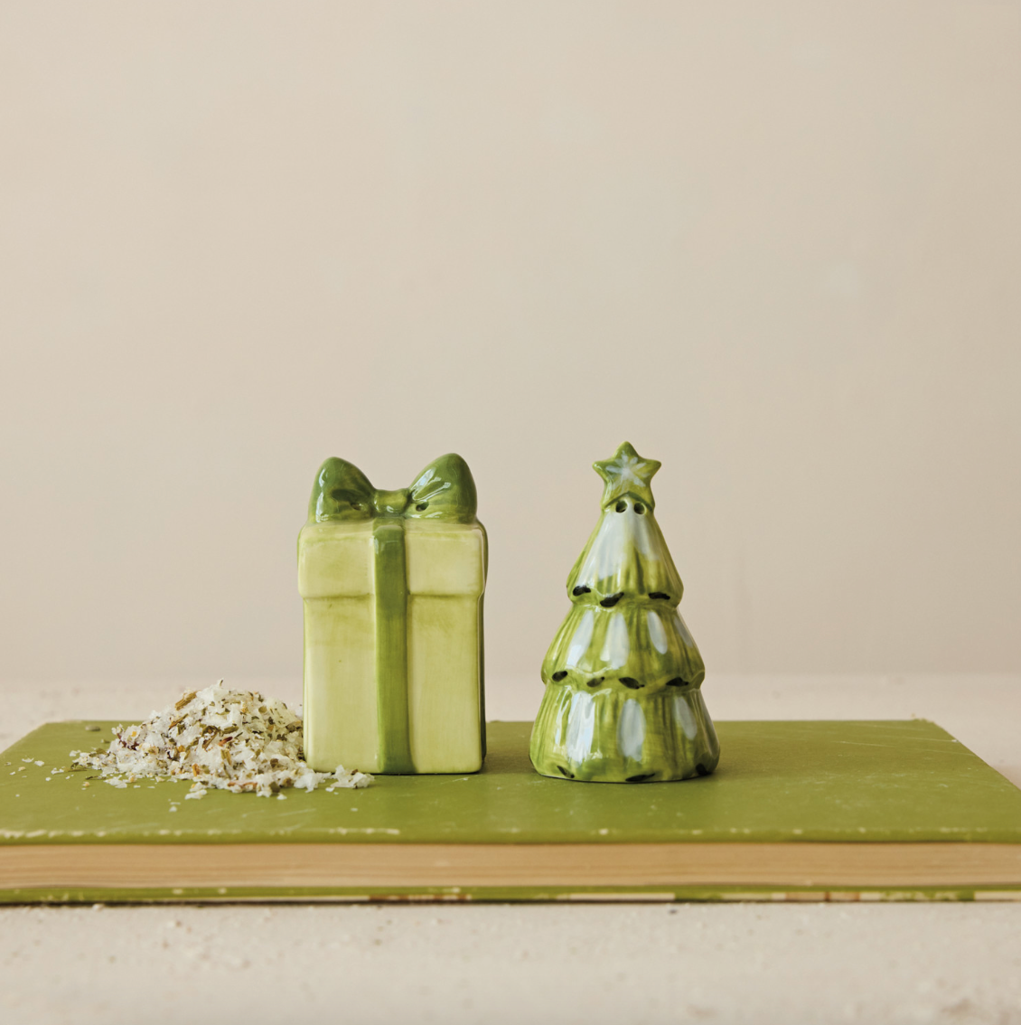 Present & Tree Stoneware Salt & Pepper Shaker Set