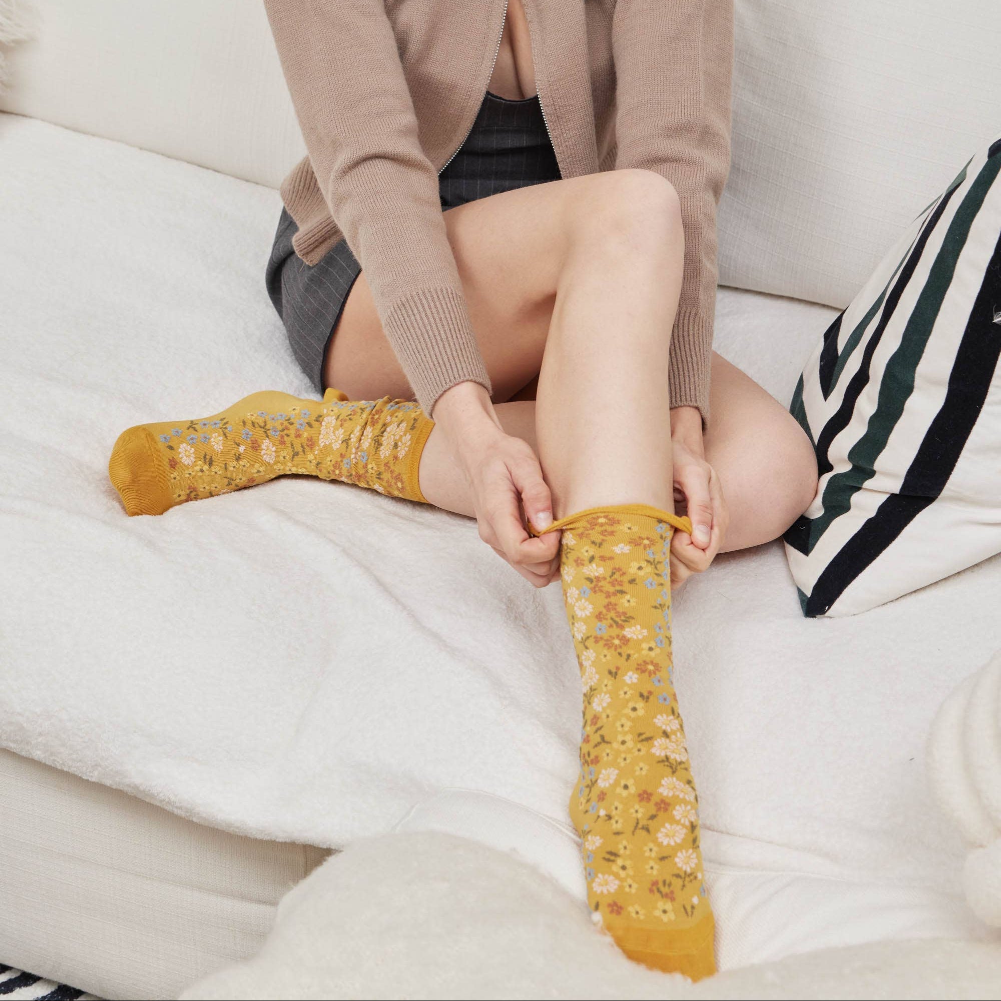 Women's Romantic Floral Socks
