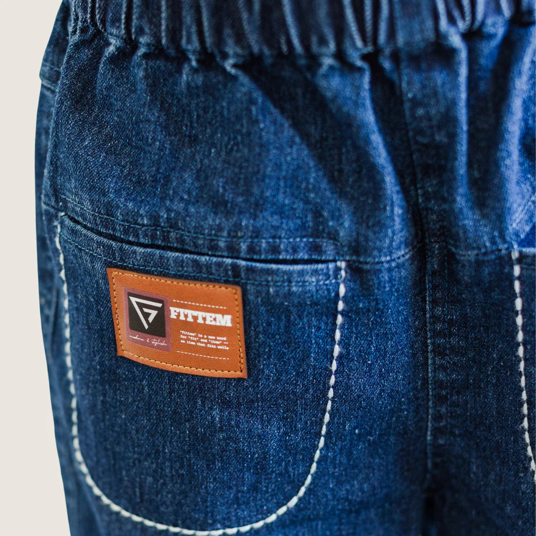 Chic, modern, high fashion-influenced design you'll appreciate. Your child will simply love the easy, roomy comfort - and choose them for school or playtime again and again. (Not to worry: The Easy Pant can stand up to endless washes.