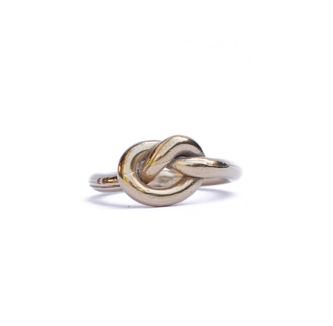 Knot Ring