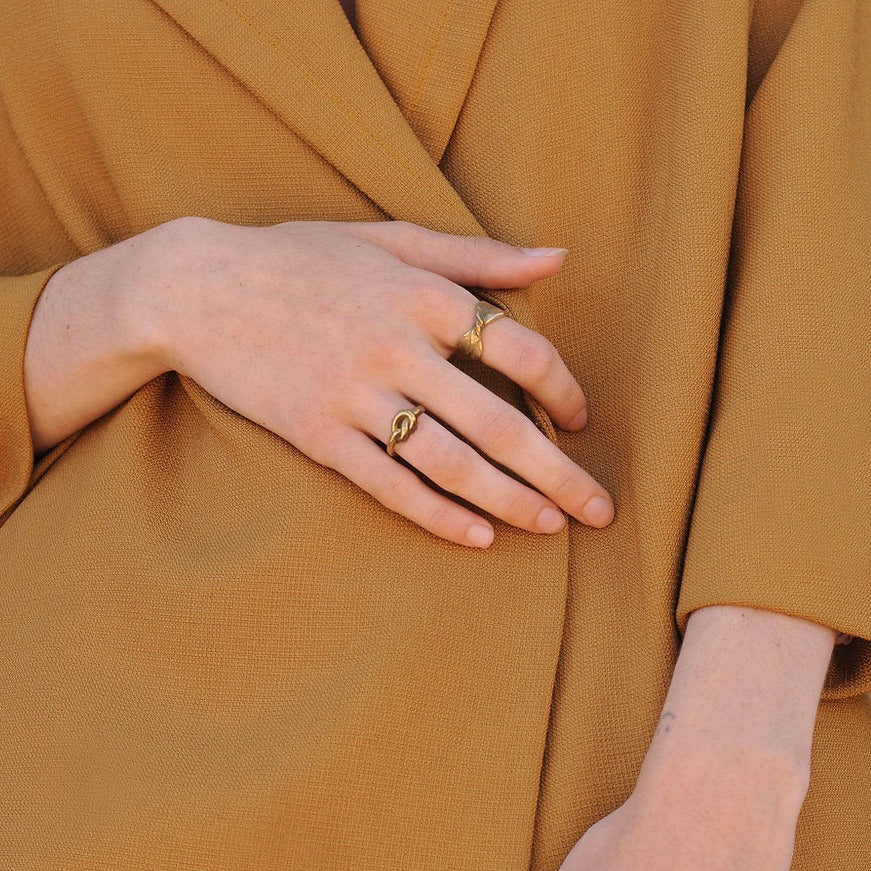 Knot Ring