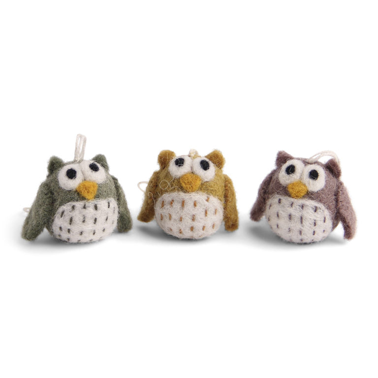 Hoot your way into the holiday spirit with these adorable Felt Mini Owl Ornaments! Pick one (or two, or three) for a whopping 3 colors of cuteness to hang on your tree. It's the perfect way to keep your decor "hoot"nanny!     Size   1 1/8"
