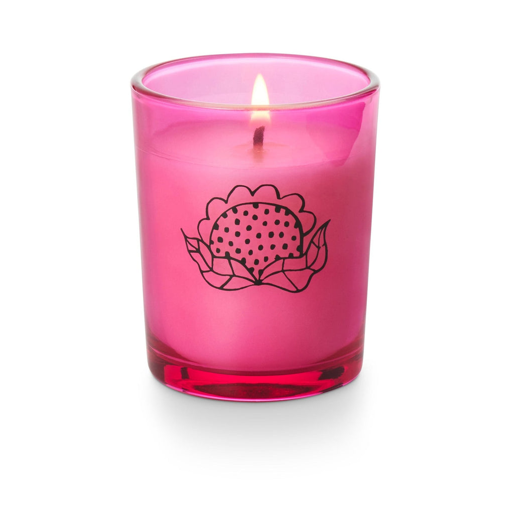 Fragrance

A winding hike through the hills with wild ivy, redwood bark, and peaceful lavender.