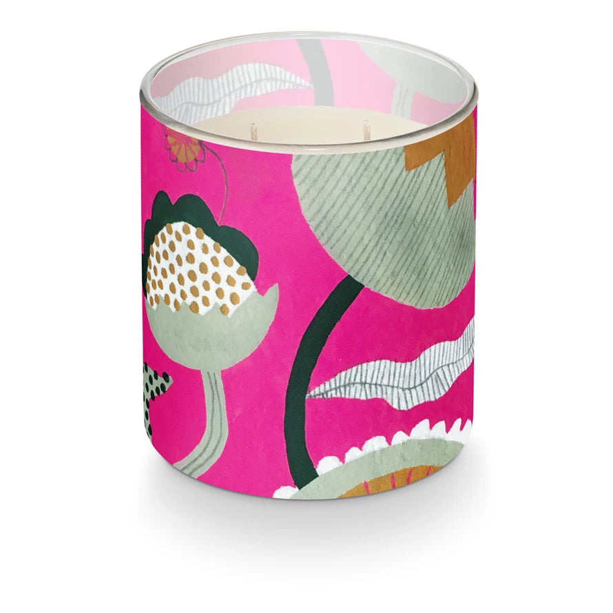 Fragrance

A winding hike through the hills with wild ivy, redwood bark, and peaceful lavender.