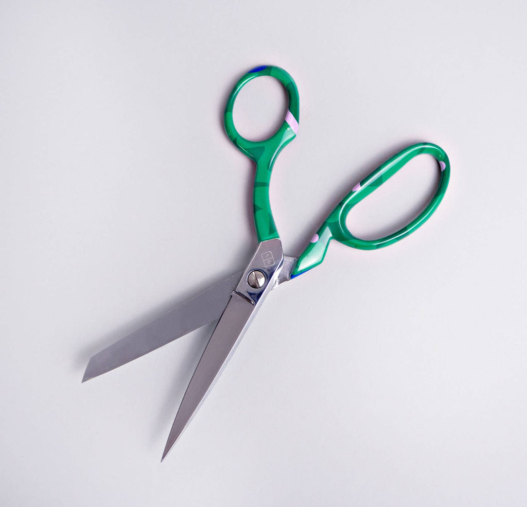 These stunning scissors are manufactured in a family-owned factory in Italy and are hand assembled and adjusted by craftsmen with over 25 years experience. They measure 8.27 inches long and are proper tailors scissors, so make a perfect gift for the fashion lover or crafty person in your life.