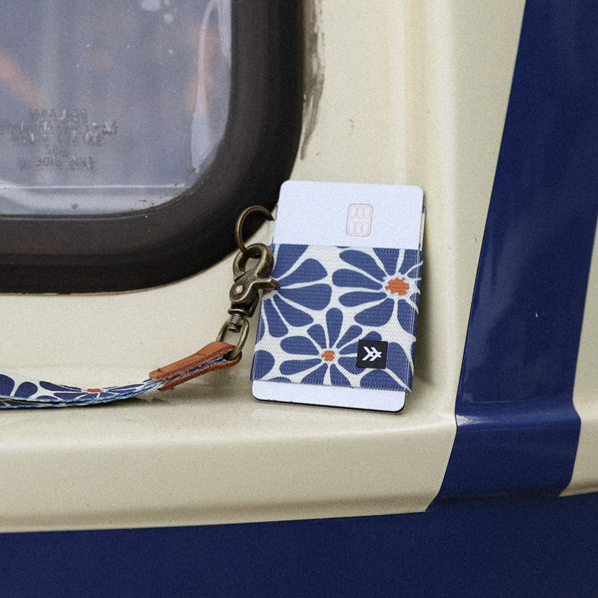 Emmeline Navy - Elastic Wallet