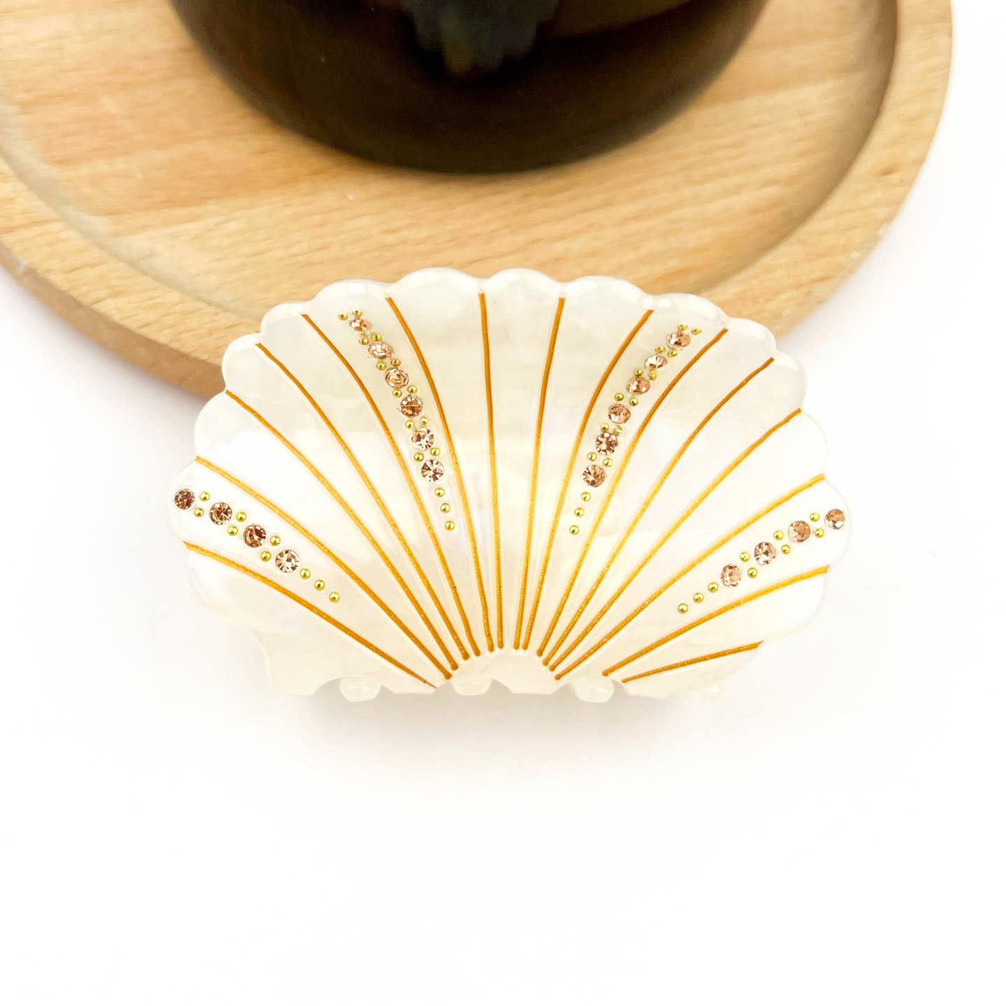 The Shell Claw Clip