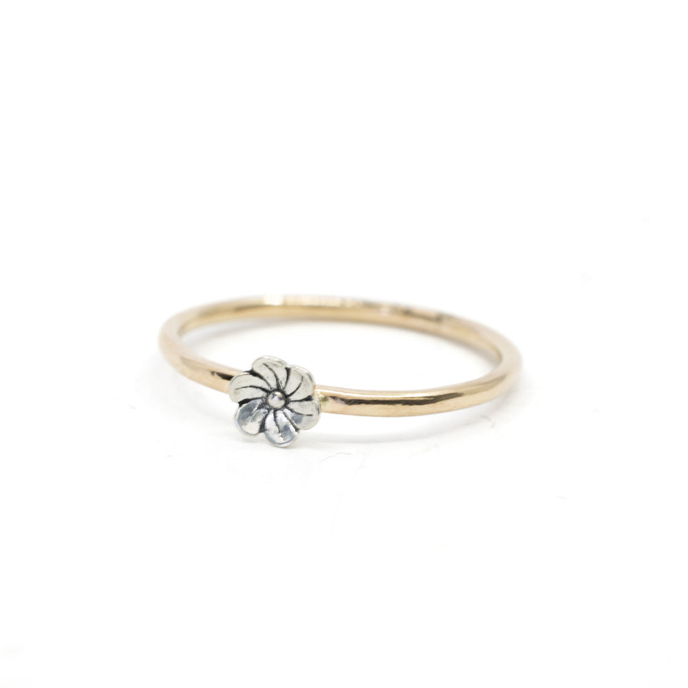 Flower Ring in Gold