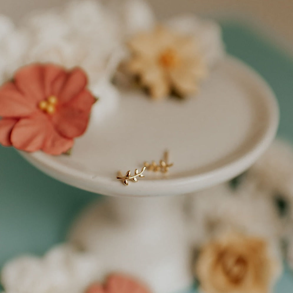 Laurel Gold Leaf Stud