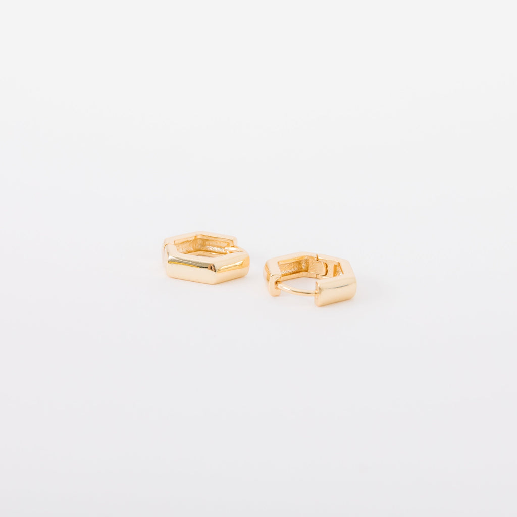 You are able to sleep, shower, swim and LIVE in this jewelry. With the click in and click out closure, they stay closed, and don't poke your neck!