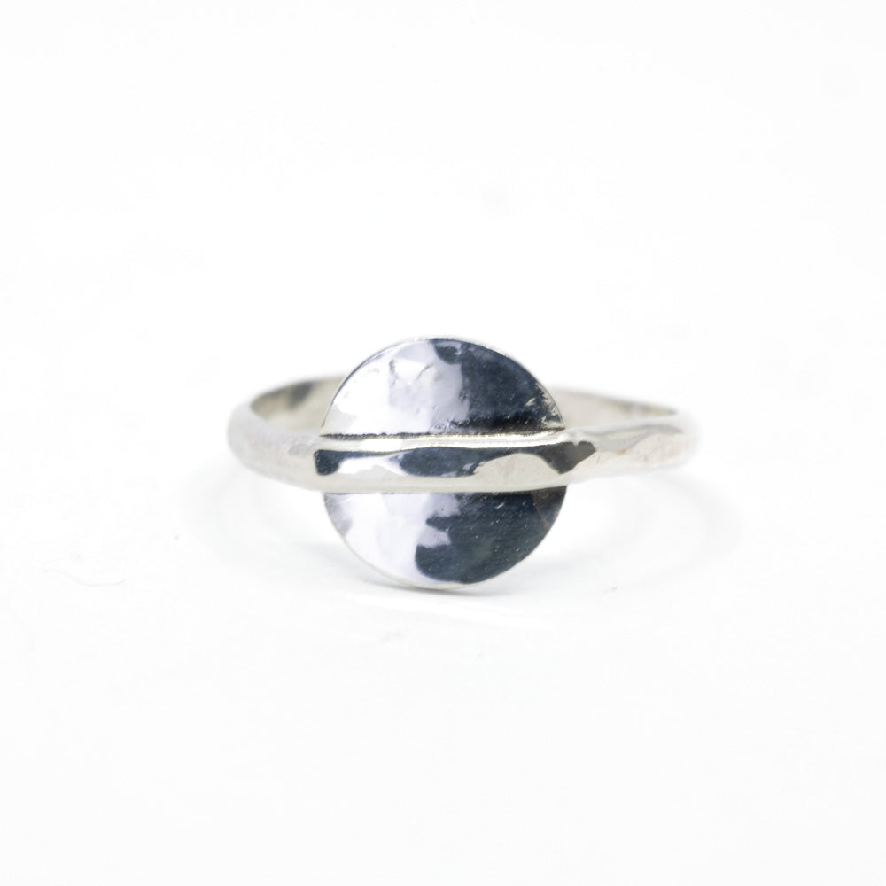 FULL MOON RING IN SILVER