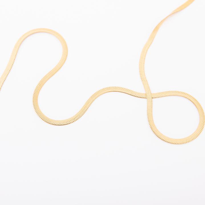 14k gold filled chain over stainless steel. Hypoallergenic, will not tarnish, will not irritate skin. Available in 3 mm (Skinny Brene) or 4 mm (Brene). Available in 15.5-17.5" length (Has a two inch extender on the back) or 17.5-19.5"