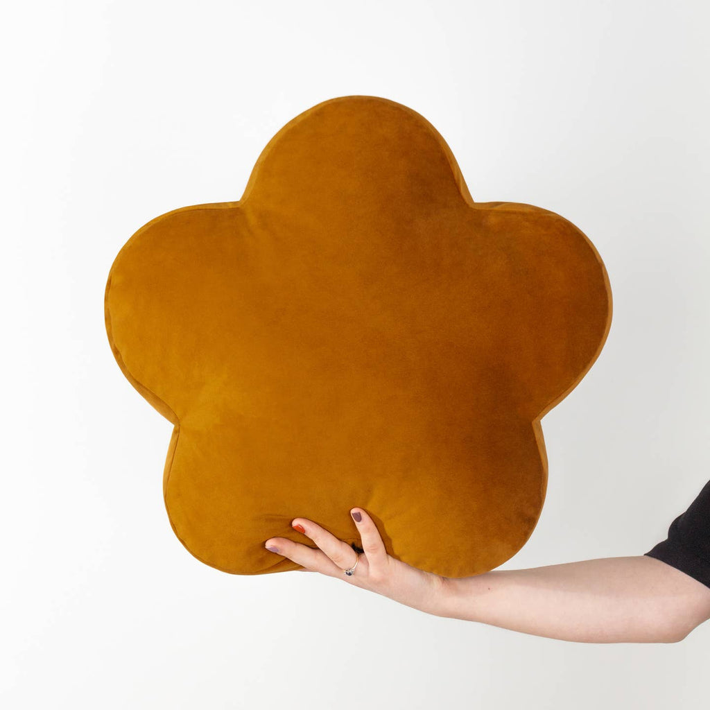 The extremely huggable, distinctively shaped Flower cushion adds bags of personality to your living space. It is made from soft velvet, a ready-filled, reversible design and available in a range of warming colours. This quirky cushion fits well in an equally vibrant home and helps to create your own interior style. Featuring a huggable soft velvet reversible design, made in a distinctive flower shape. Complete with a ready filled interior for ease. Made of 100% Polyester, making this cushion super soft.