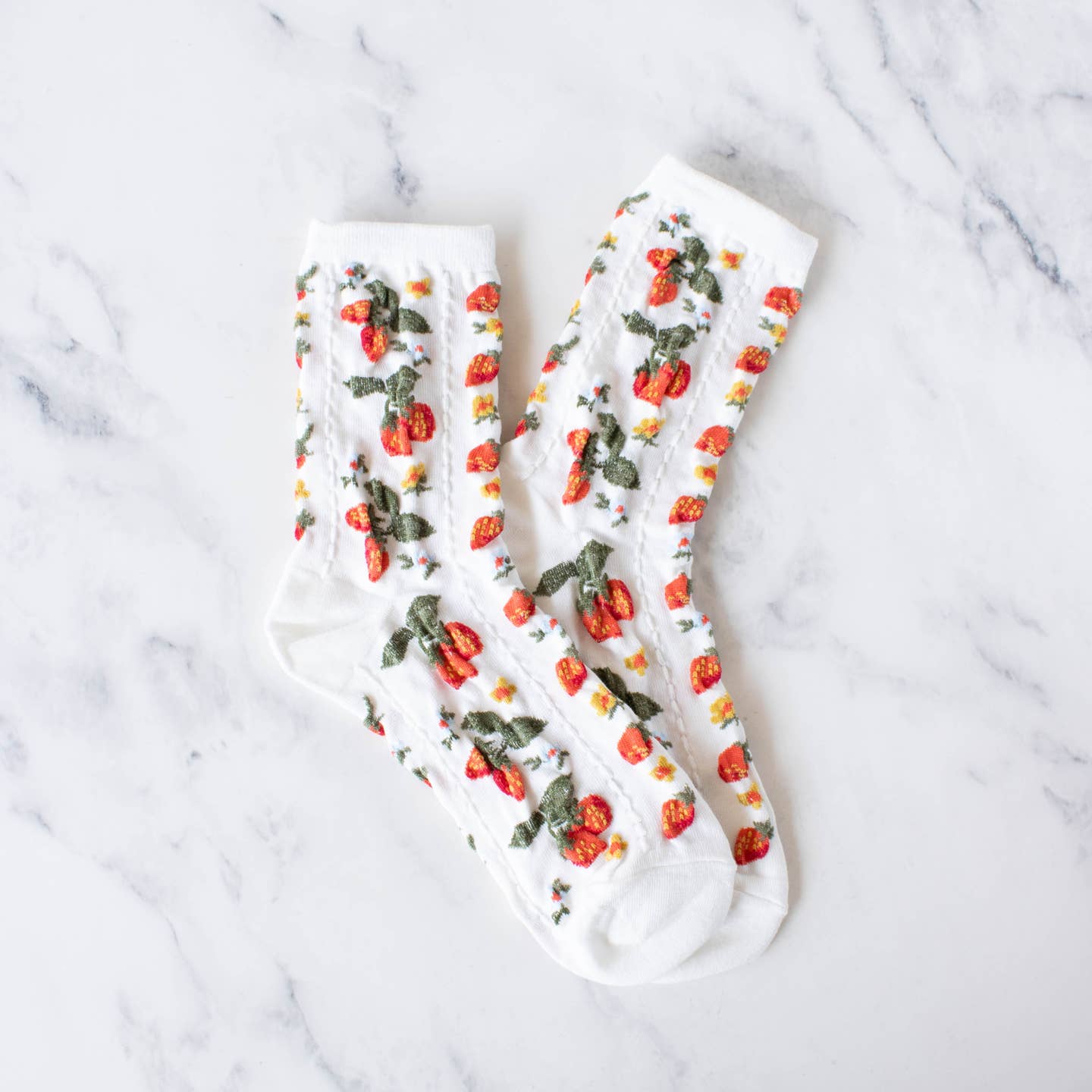 Introducing our Strawberry Farm Casual Socks, perfect for those who love a vintage vibe. Made with high-quality materials, these socks offer a unique twist on traditional farmwear. Enjoy classic style and comfort with a touch of nostalgia.