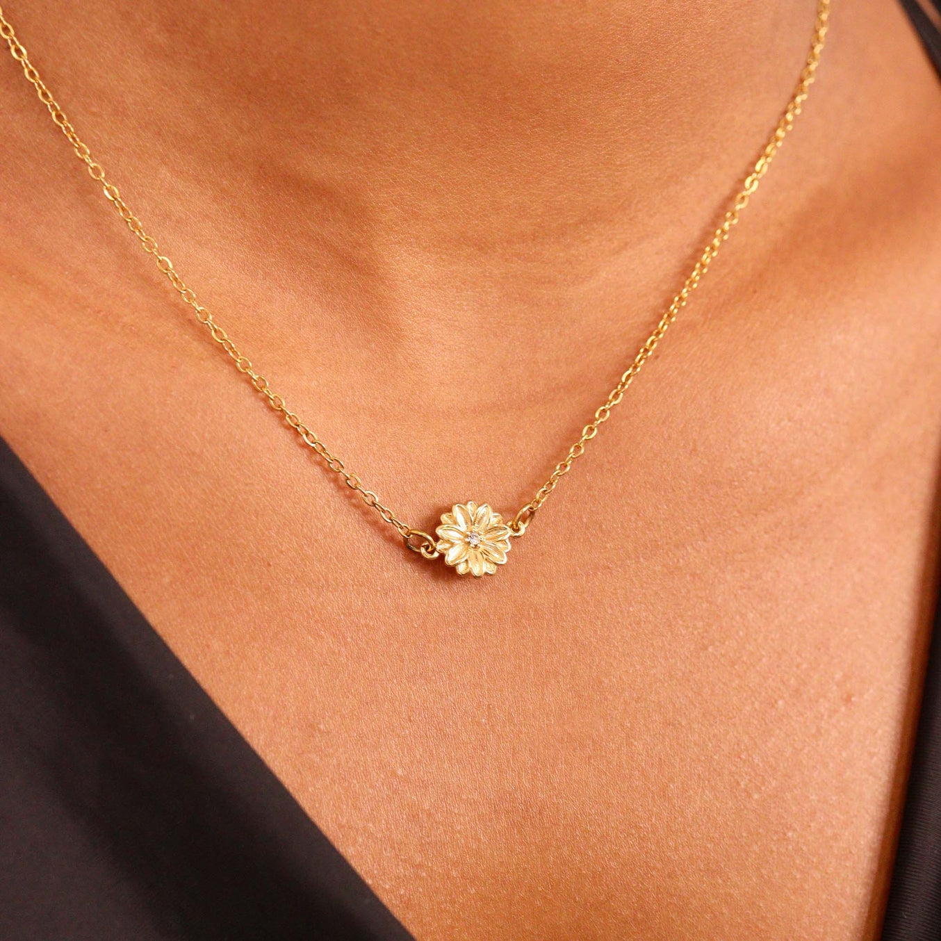 Loop Connector Chain Necklace - Gold