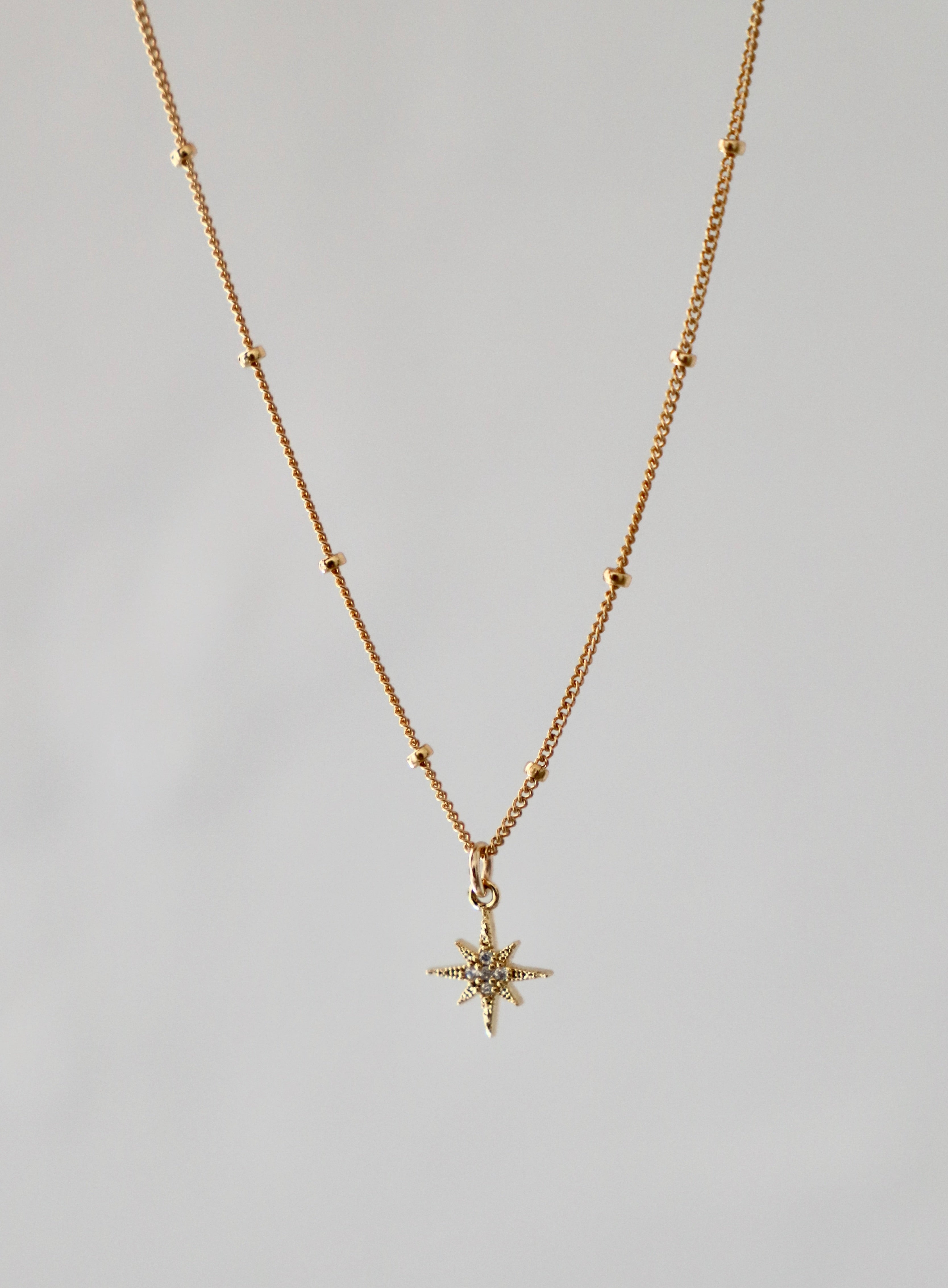 STARBURST CHOKER