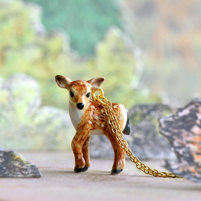 Fall for our fawn necklace, and land softly in a world of serenity and wonder. A best-seller for a reason, this delicate and beautiful piece will transport you to a more tranquil place, like a bright clearing within a dense forest or a grassy knoll dotted with wildflowers. 