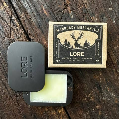 NOTES:
BERGAMOT, FIG, TOBACCO, CEDARWOOD, VETIVER, MUSK, PATCHOULI & GOLDEN AMBER