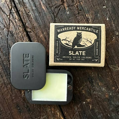 NOTES:
LEATHERED OAK, CHALK, DARK MUSK, BERGAMOT, VETIVER, CEDAR & PATCHOULI