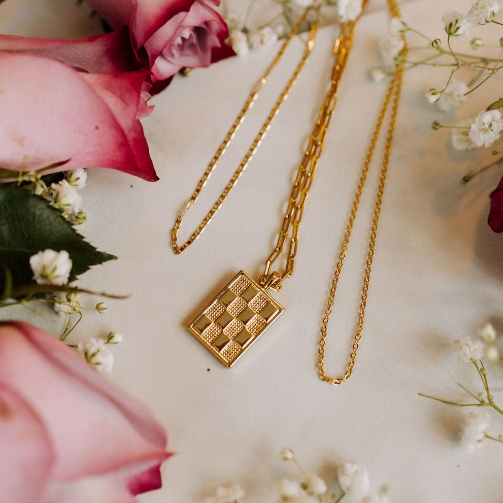 Checkered 17.5" Necklace