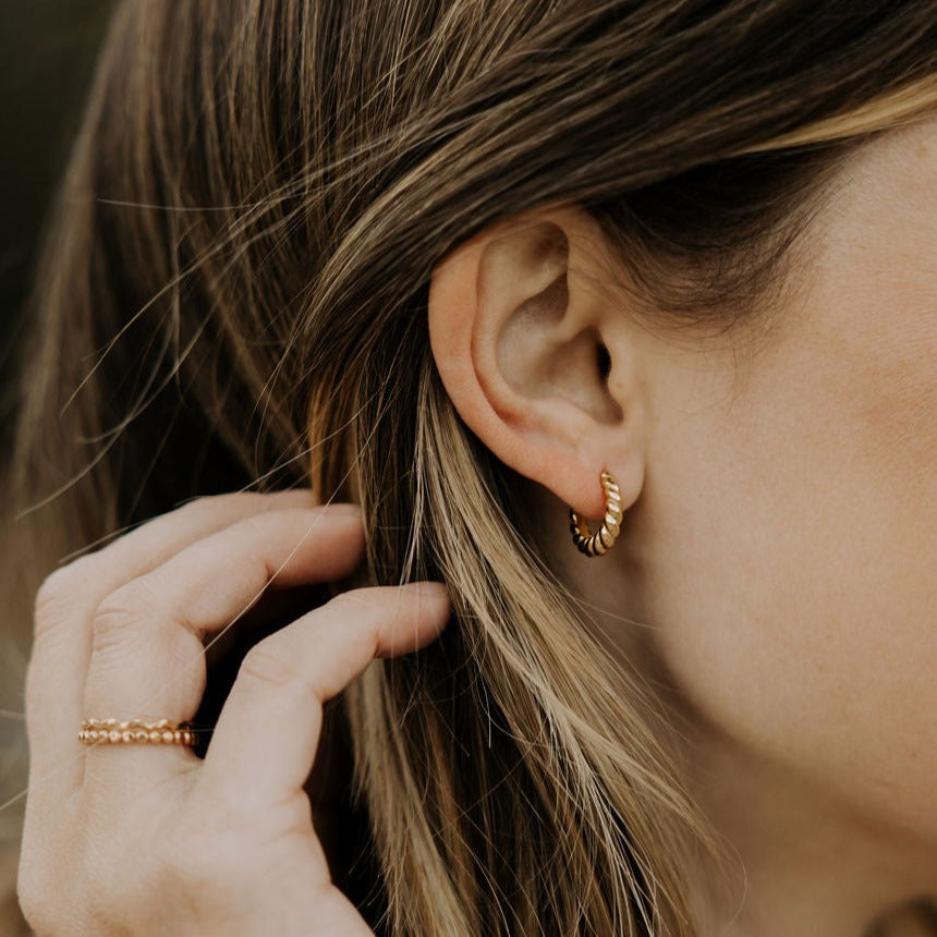 Brooklyn Twist Hoops - Mauve Jewelry Co.