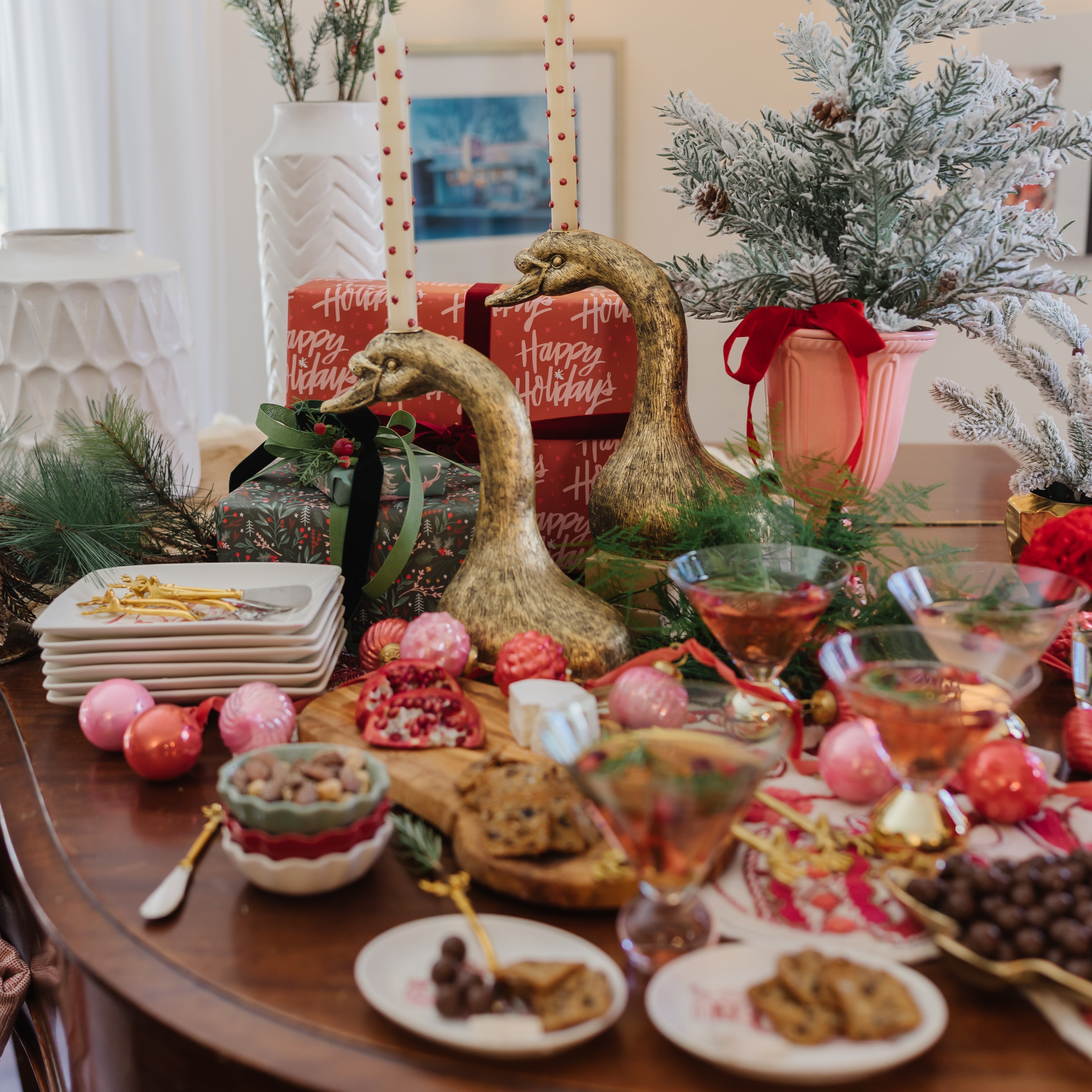 Resin Antique Gold Finished Goose Head Taper Holder