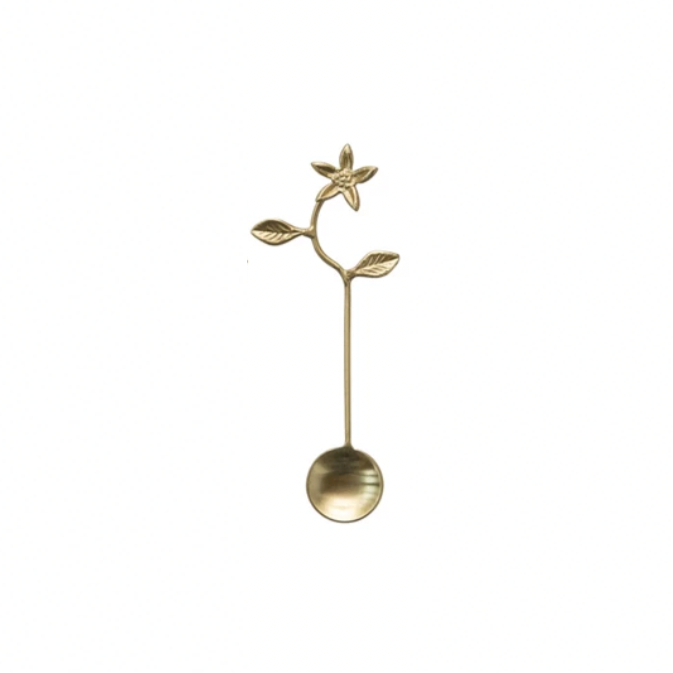 This elegant stainless steel and brass spoon features a intricately designed flower handles. A seamless blend of stainless steel and brass, combining durability with a touch of luxury, with flower-designed handles that add a charming and ornamental element to the design, elevating any dining table with their exquisite detailing.