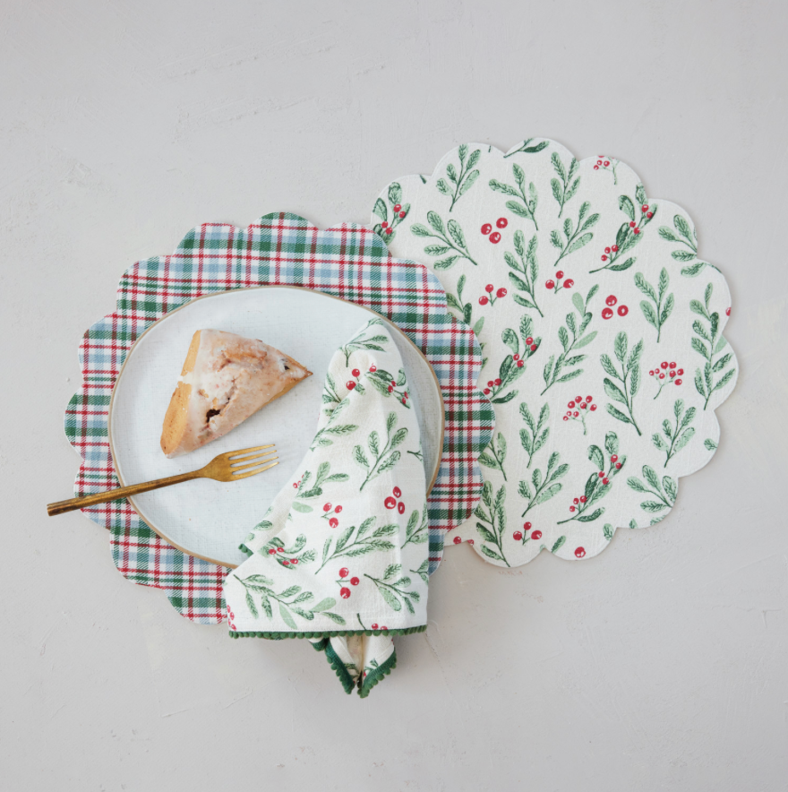 Woven Cotton Scalloped Placemat with Plaid Pattern