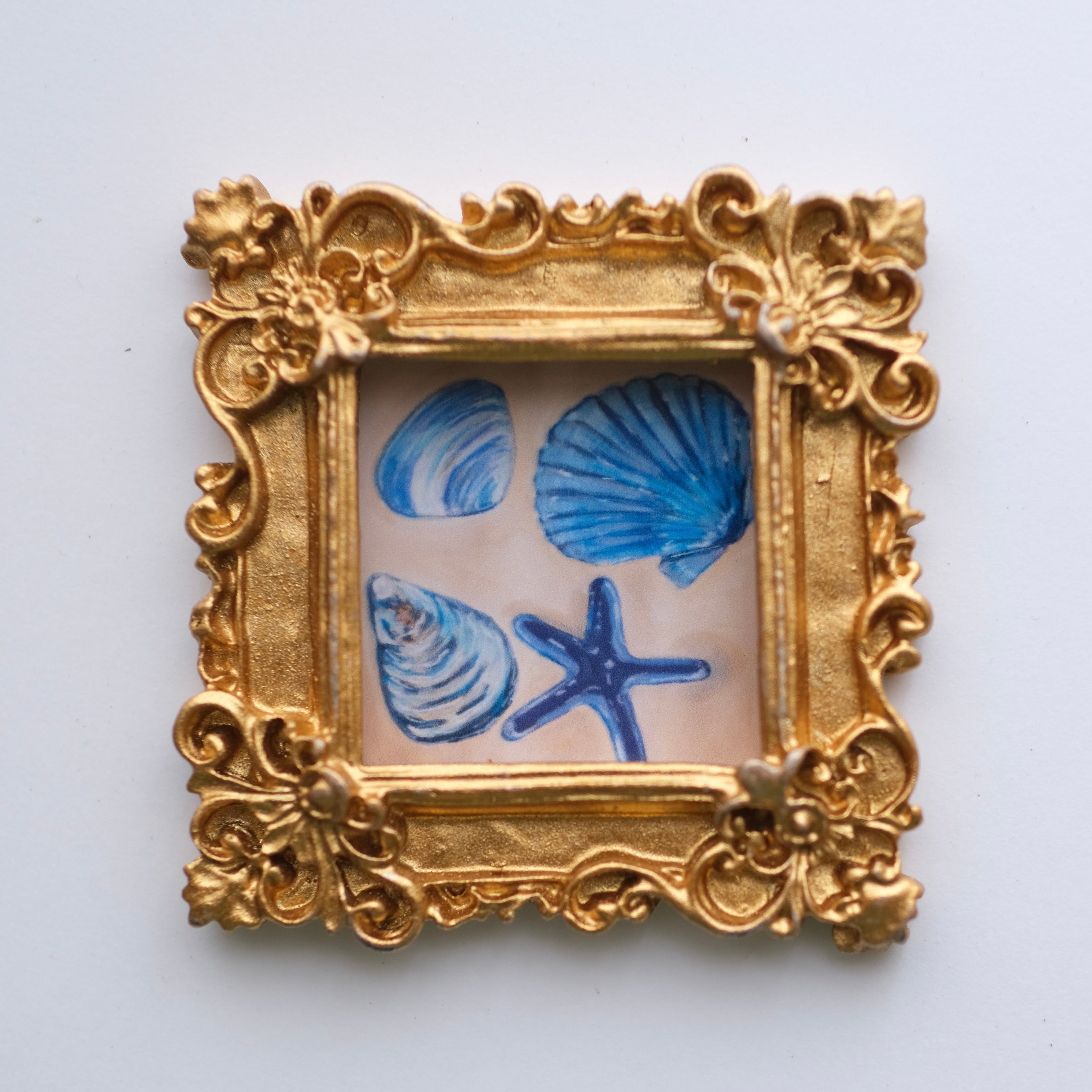 Shell Framed Magnet