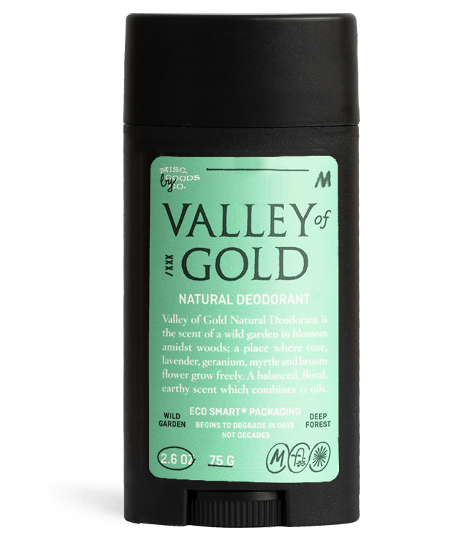 Valley of Gold is the smell of wild gardens in blossom amidst woods; a place where rose, lavender, geranium, myrtle and broom flowers grow freely alongside rosemary, honey bush and surrounding trees. This arrangement creates a balanced, floral, earthy smell, which combines 11 ingredients.