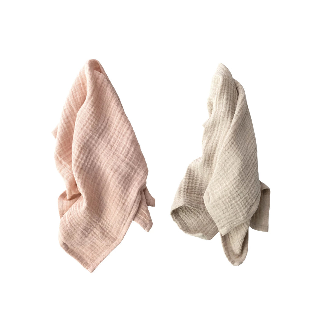 Introducing our Cotton Double Cloth Tea Towels - a real multipurpose marvel! Made from high-quality cotton, these towels are not only soft and absorbent, but also double layered for extra durability. Perfect for drying, cleaning, or even as a makeshift oven mitt. Say goodbye to flimsy towels - with these tea towels, you'll be ready for anything! Pink.
