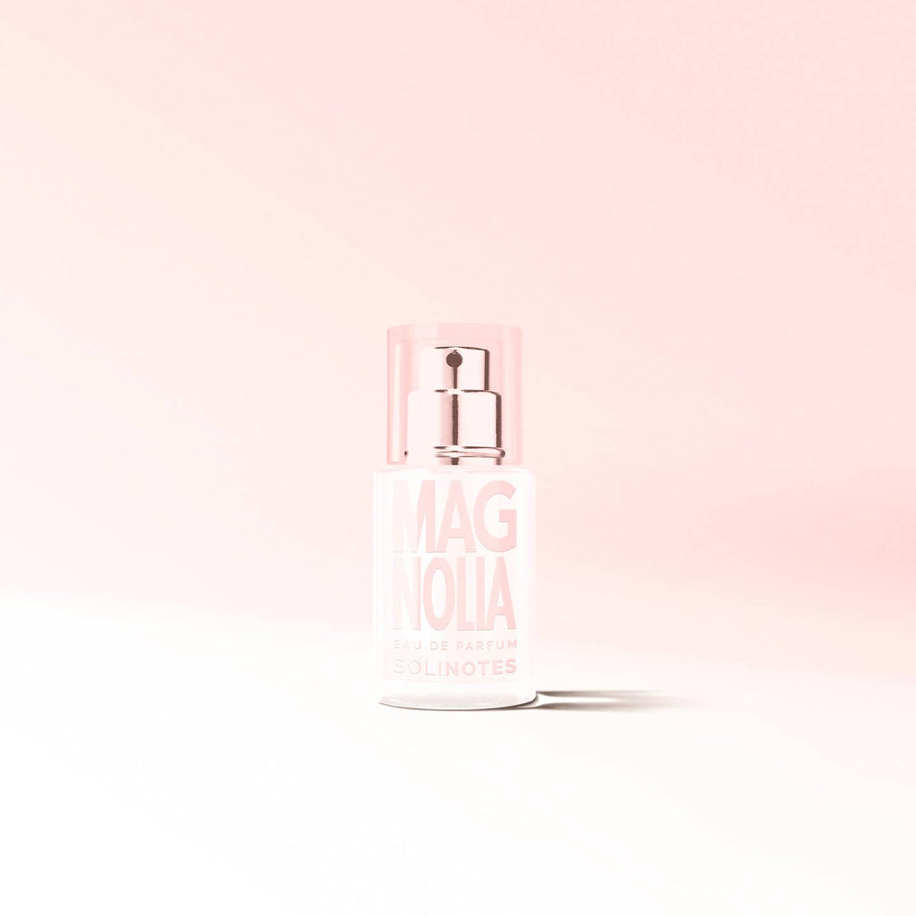 A Unique Scent Arouses your senses and emotions with Magnolia, a fragrance that invites you to relax and let go. A voluptuous, glam floral bouquet. The fragrance flaunts springlike Mock Orange and Honeysuckle head notes, adding light and greenery. This initial spark quickly reveals a captivating, heady heart, exploiting the intense appeal of Magnolia and Arabian Jasmine. Sensual, magnetic, the white flowers blend on a delicate Musk and Iris silage for a sensual signature.
