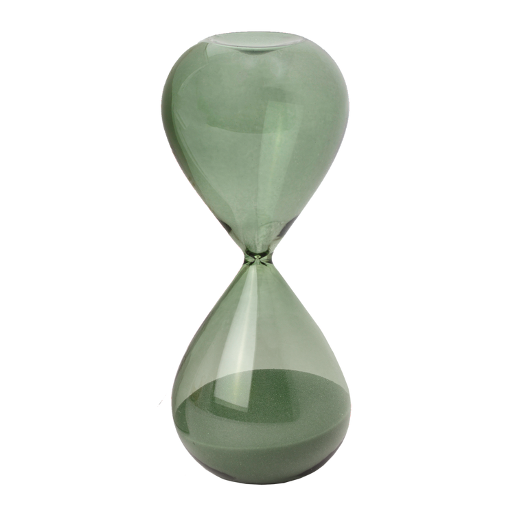 Using a timer is a proven way to activate your focus and increase your productivity. This 15-minute sand hourglass not only looks sophisticated on your desk, but is a highly effective tool for getting in the zone. It allows you to ditch distraction and let your mind relax into a state of flow. Evergreen Color.
