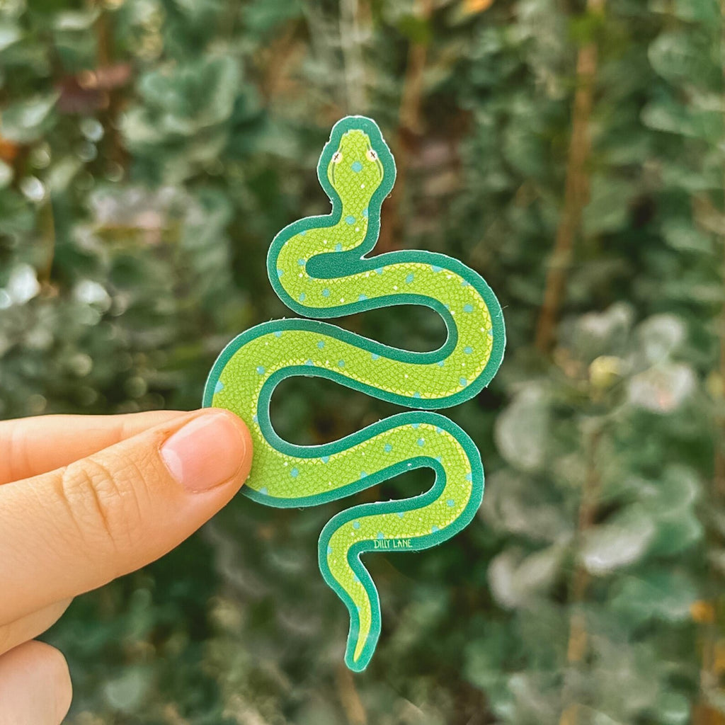 snake sticker with green outline
Width: 2 inches
Height: 3.5 inches