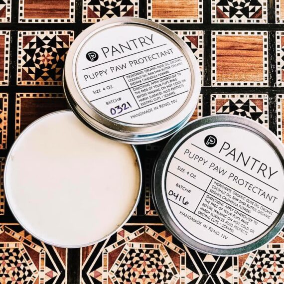 Our all-natural Dog Deodorant is just the thing to keep your pet’s coat smelling fresh in between bath times and grooming appointments and it’s simple to use.