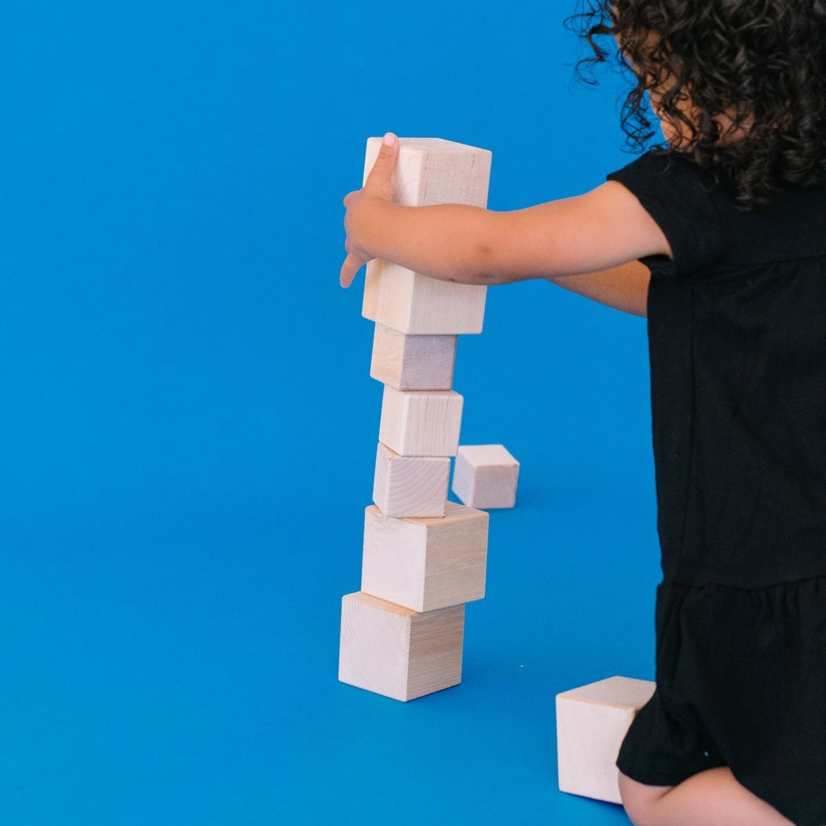 Wooden stacking blocks are an excellent toy for your baby to practice their motor skills, stacking, and balancing.&nbsp;