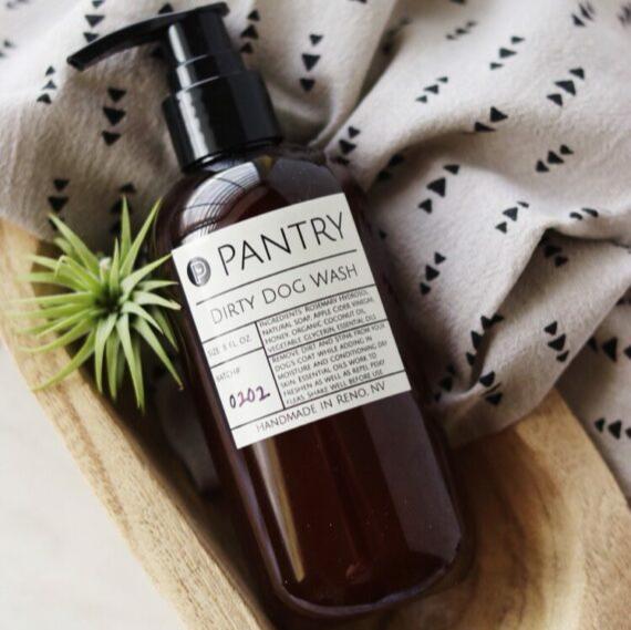 Our all-natural Dog Deodorant is just the thing to keep your pet’s coat smelling fresh in between bath times and grooming appointments and it’s simple to use.