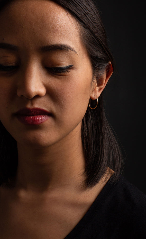**Half Hoop Earing